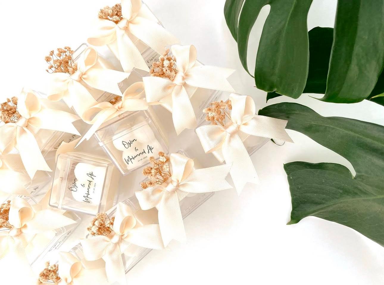 Wedding Candle Favors for Guest, Personalized Handmade Wedding Gift, Thank You Bulk Gift, Mini Candle Bulk Party Gifts, Bridal Shower Favors