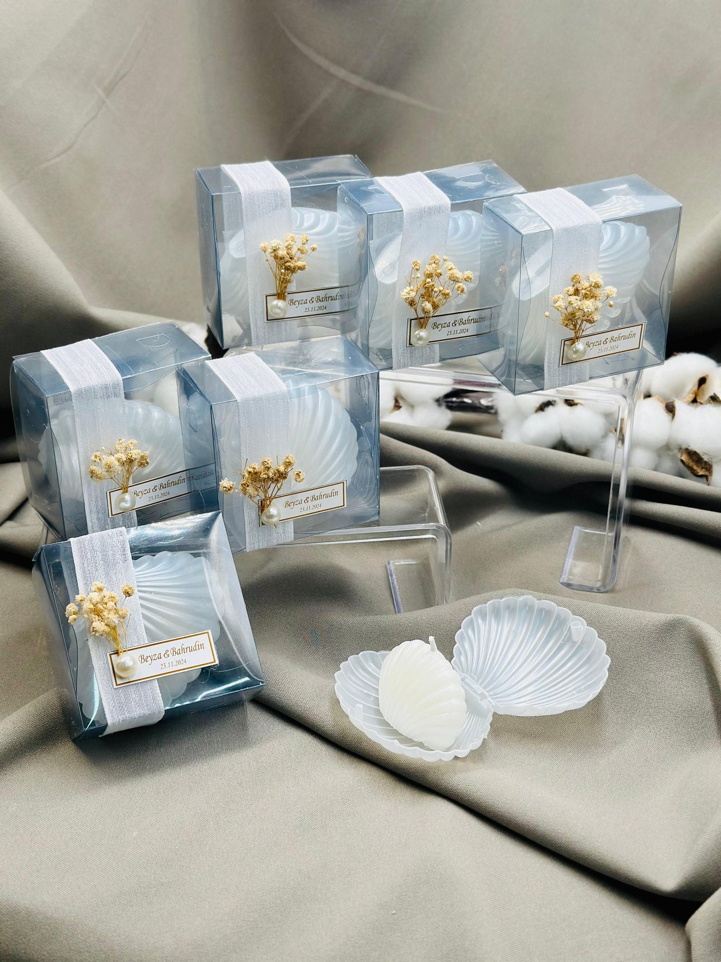 Personalized Oyster Candle, Wedding Candle Favors, Rose Candle Gift, Bridemaid Favors for Guest, Favor for Wedding, Elegant Wedding Candle