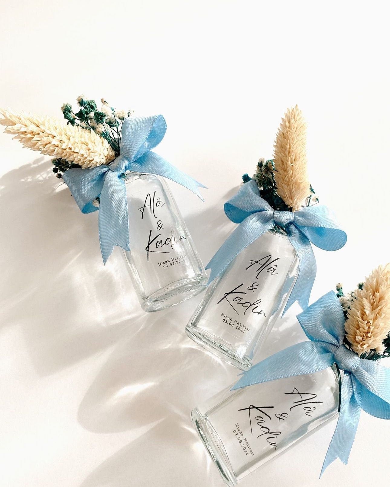 Bulk Wedding Favors, Luxury Favors Empty Cologne Bottle, Glass Bottle with Flowers, Engagement Favors, Henna Night Favors, Perfume bottle
