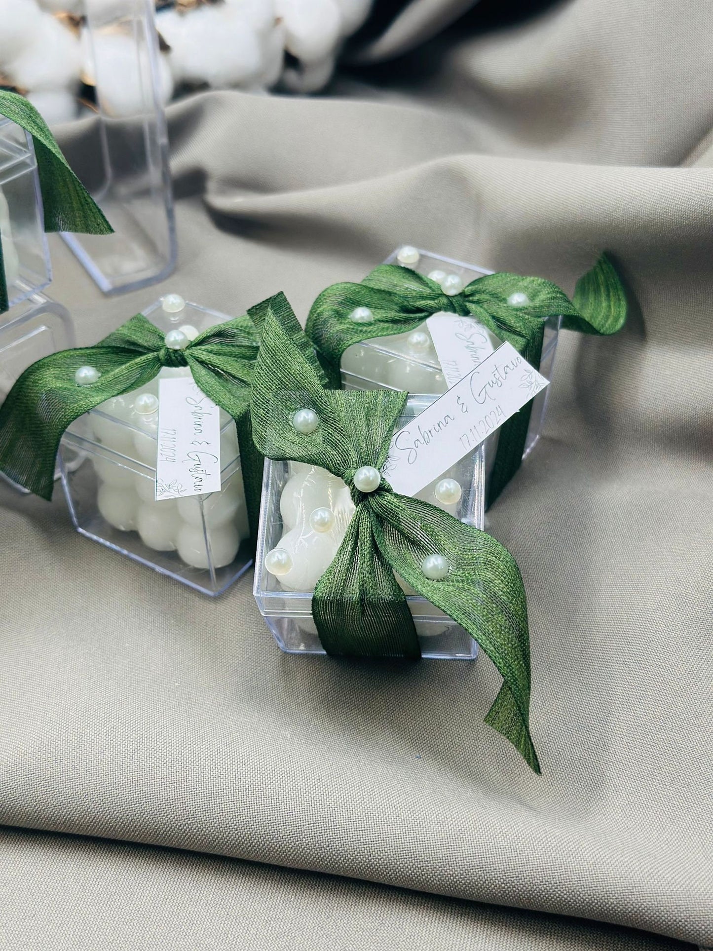 Personalized Pearl Bubble Candle - Elegant Wedding, Engagement, or Special Occasion Gift, Perfect for Any Celebration - Bulk Favors
