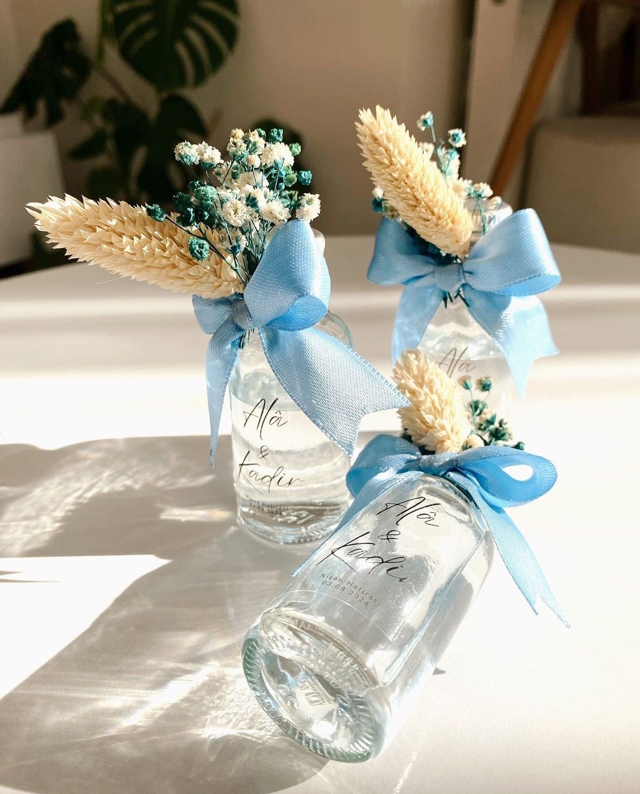 Bulk Wedding Favors, Luxury Favors Empty Cologne Bottle, Glass Bottle with Flowers, Engagement Favors, Henna Night Favors, Perfume bottle