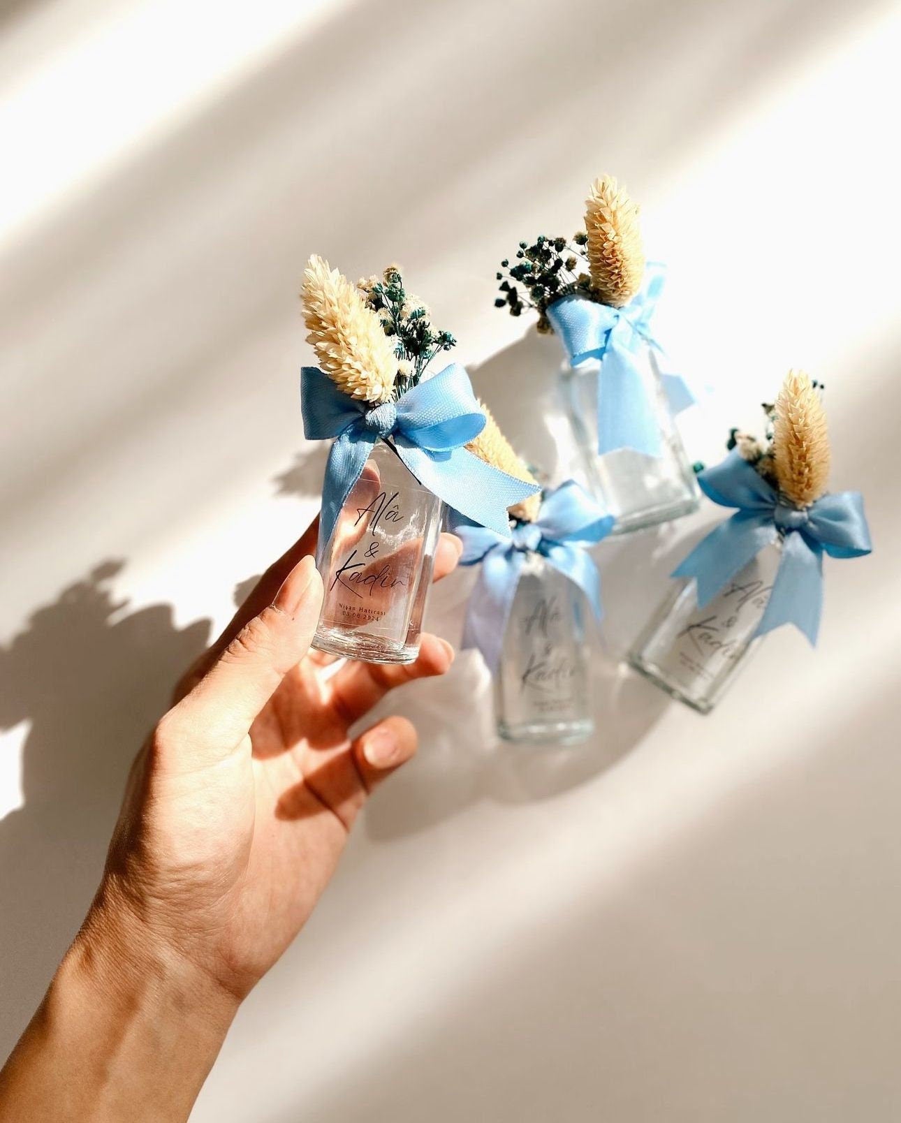 Bulk Wedding Favors, Luxury Favors Empty Cologne Bottle, Glass Bottle with Flowers, Engagement Favors, Henna Night Favors, Perfume bottle