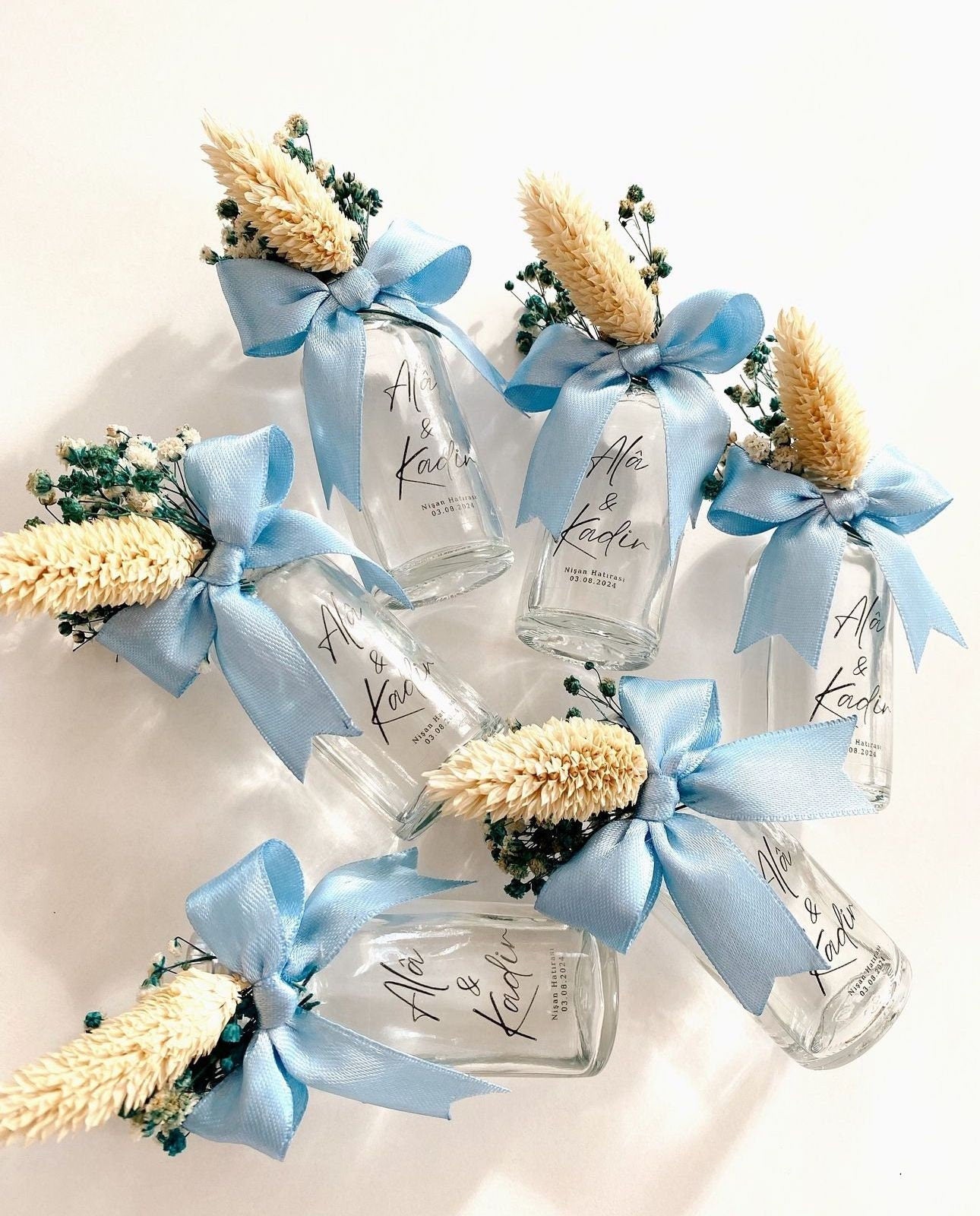 Bulk Wedding Favors, Luxury Favors Empty Cologne Bottle, Glass Bottle with Flowers, Engagement Favors, Henna Night Favors, Perfume bottle