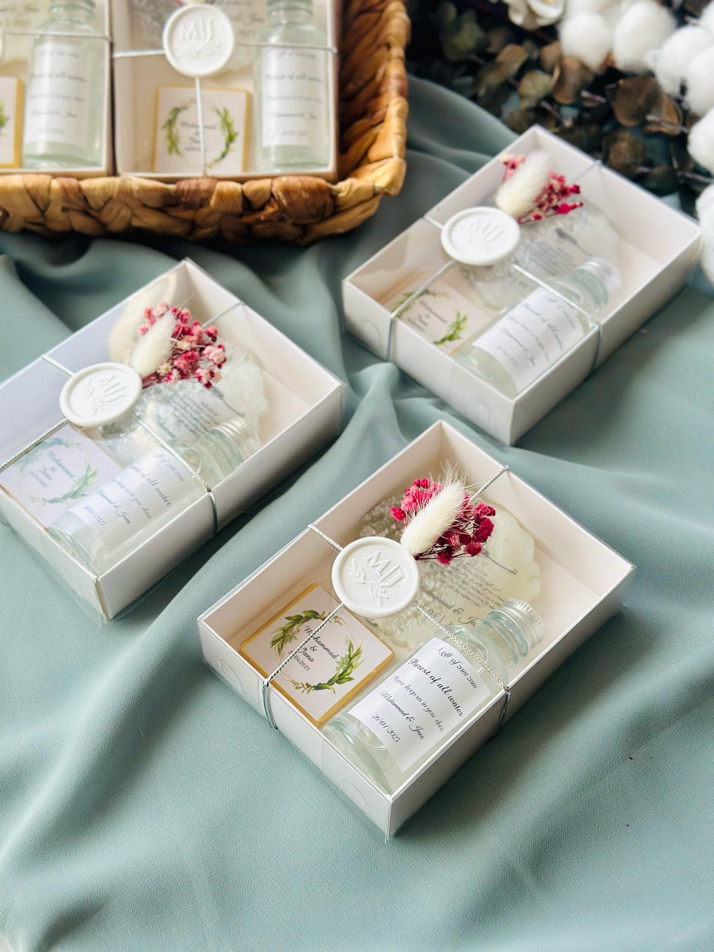 Wedding Golden Epoxy Magnet & Chocolate Set, Engagement Favors, Islamic Wedding Favors, Nikkah Favors ,Ayatul Kursi Favors, ZamZam Favors