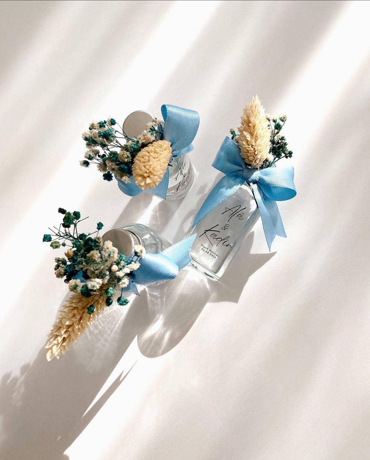 Bulk Wedding Favors, Luxury Favors Empty Cologne Bottle, Glass Bottle with Flowers, Engagement Favors, Henna Night Favors, Perfume bottle