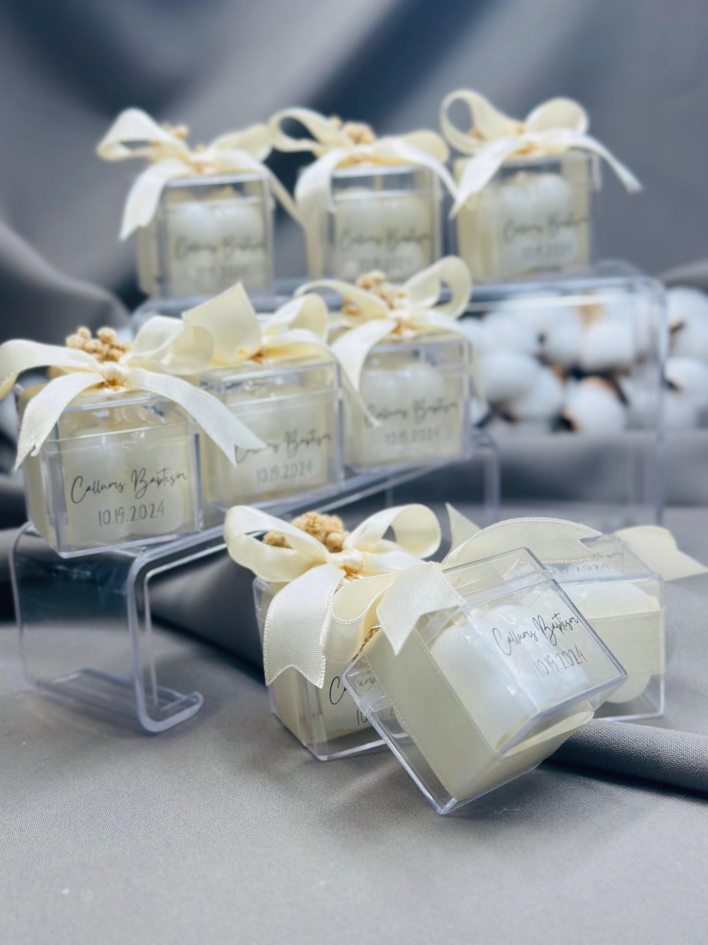 Personalized Bubble Candle Wedding Favors For Guests in Bulk, Special Wedding Candle, Engagement and Henna Gift, Unique Favors, Bulk Favors